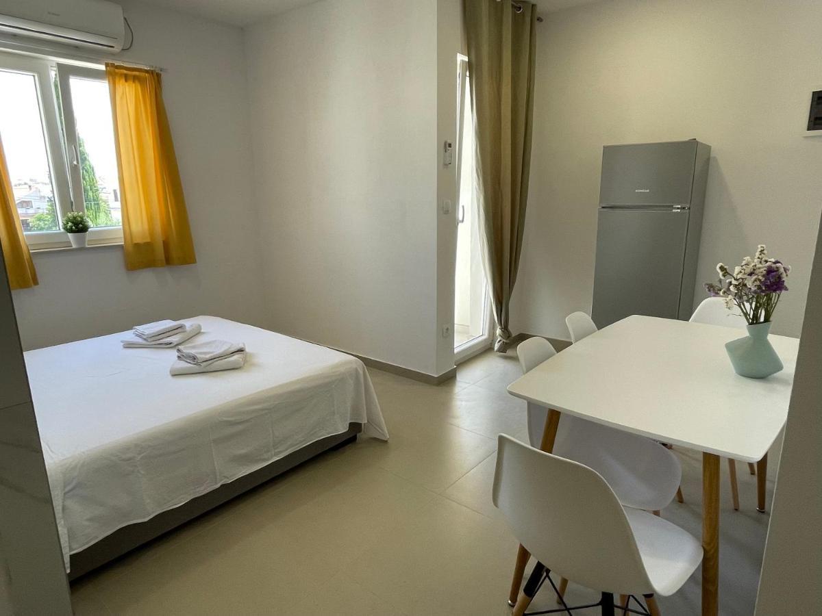 Apartmani Jasminka Vodice Eksteriør bilde