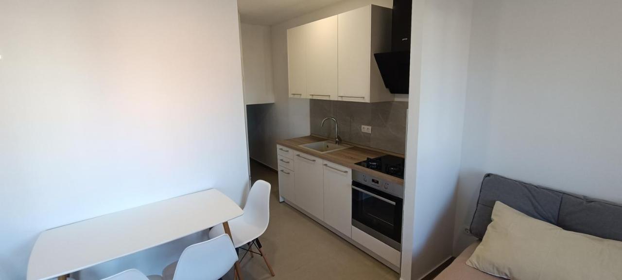 Apartmani Jasminka Vodice Eksteriør bilde